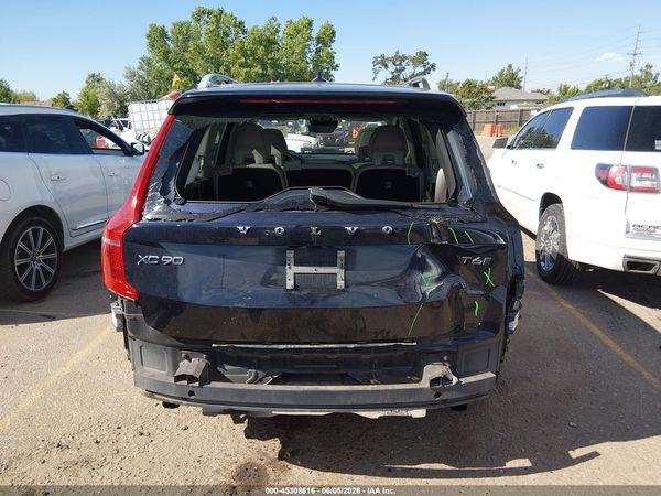2017 VOLVO XC90 T6 MOMENTUM
