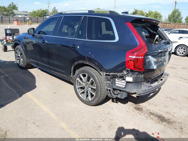 2017 VOLVO XC90 T6 MOMENTUM