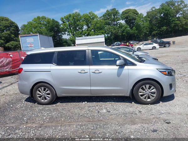 2018 KIA SEDONA LX