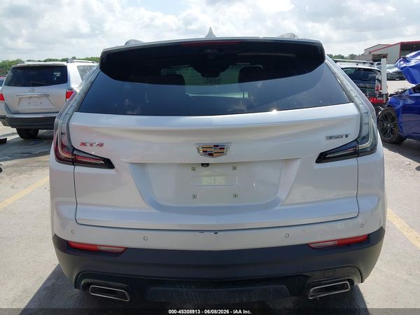 2022 CADILLAC XT4 FWD SPORT