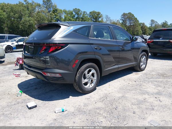 2022 HYUNDAI TUCSON SE