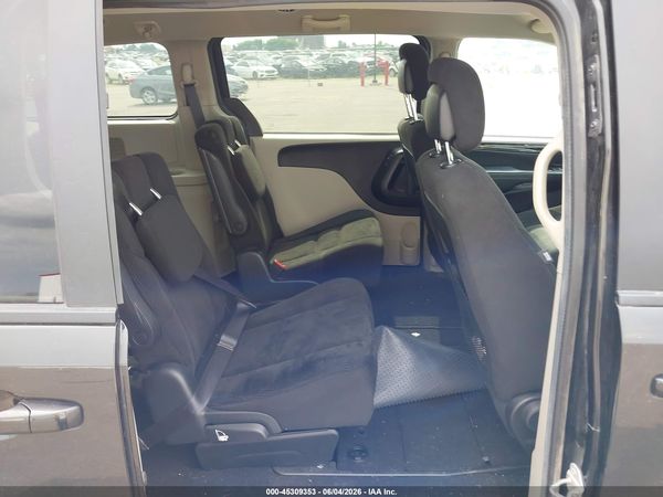 2017 DODGE GRAND CARAVAN SE — I8