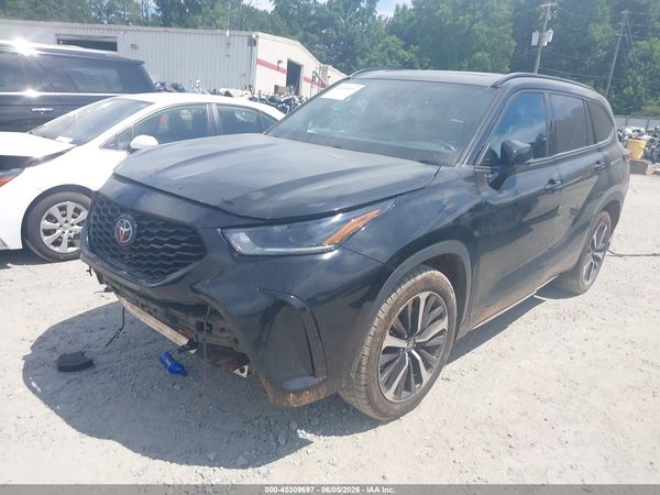 2021 TOYOTA HIGHLANDER XSE