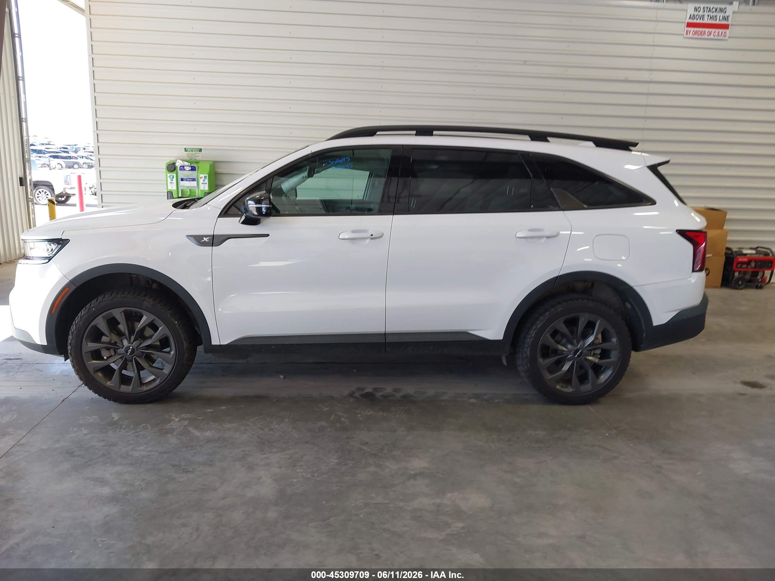 2023 KIA SORENTO X-LINE EX