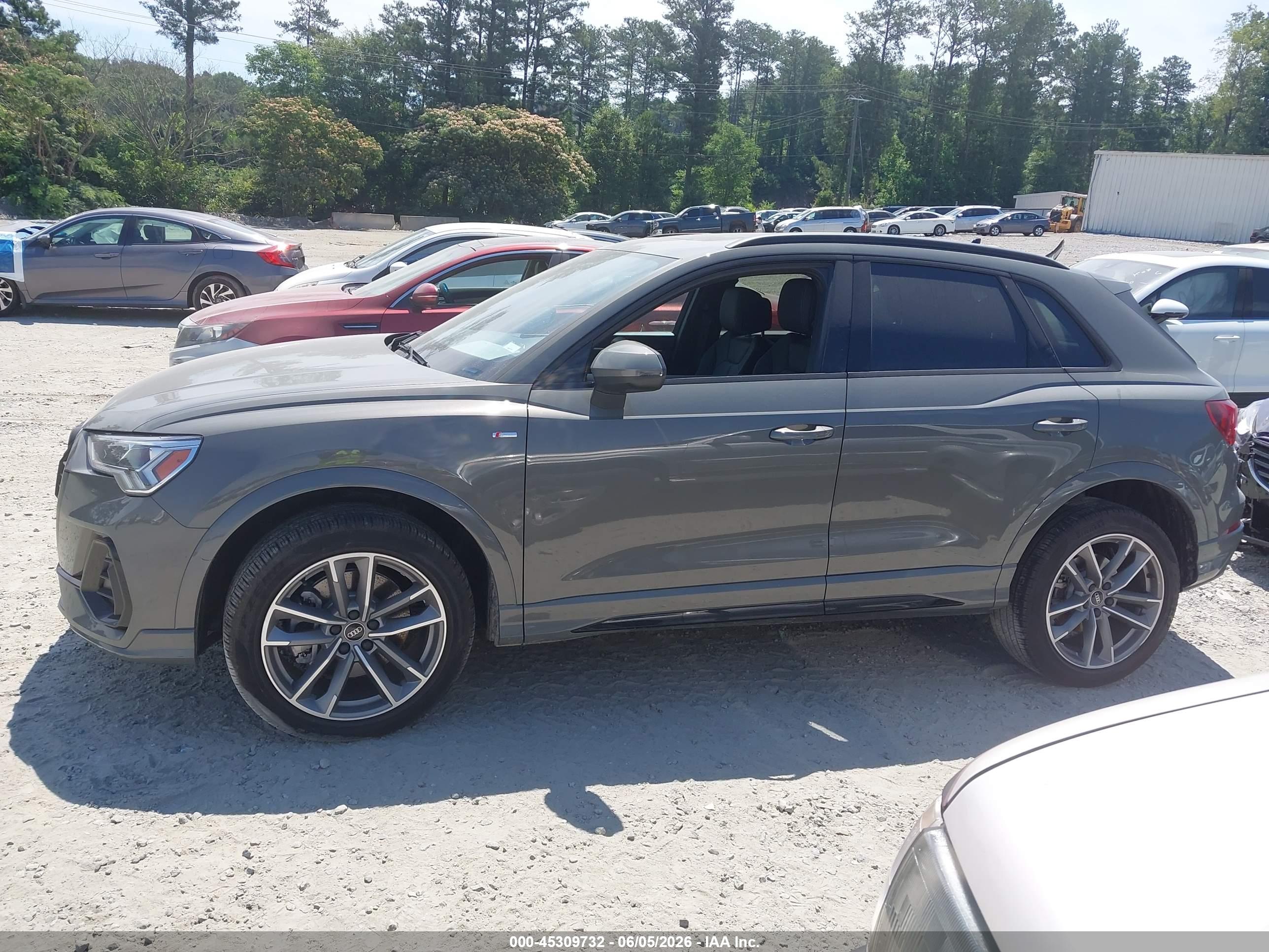 2025 AUDI Q3