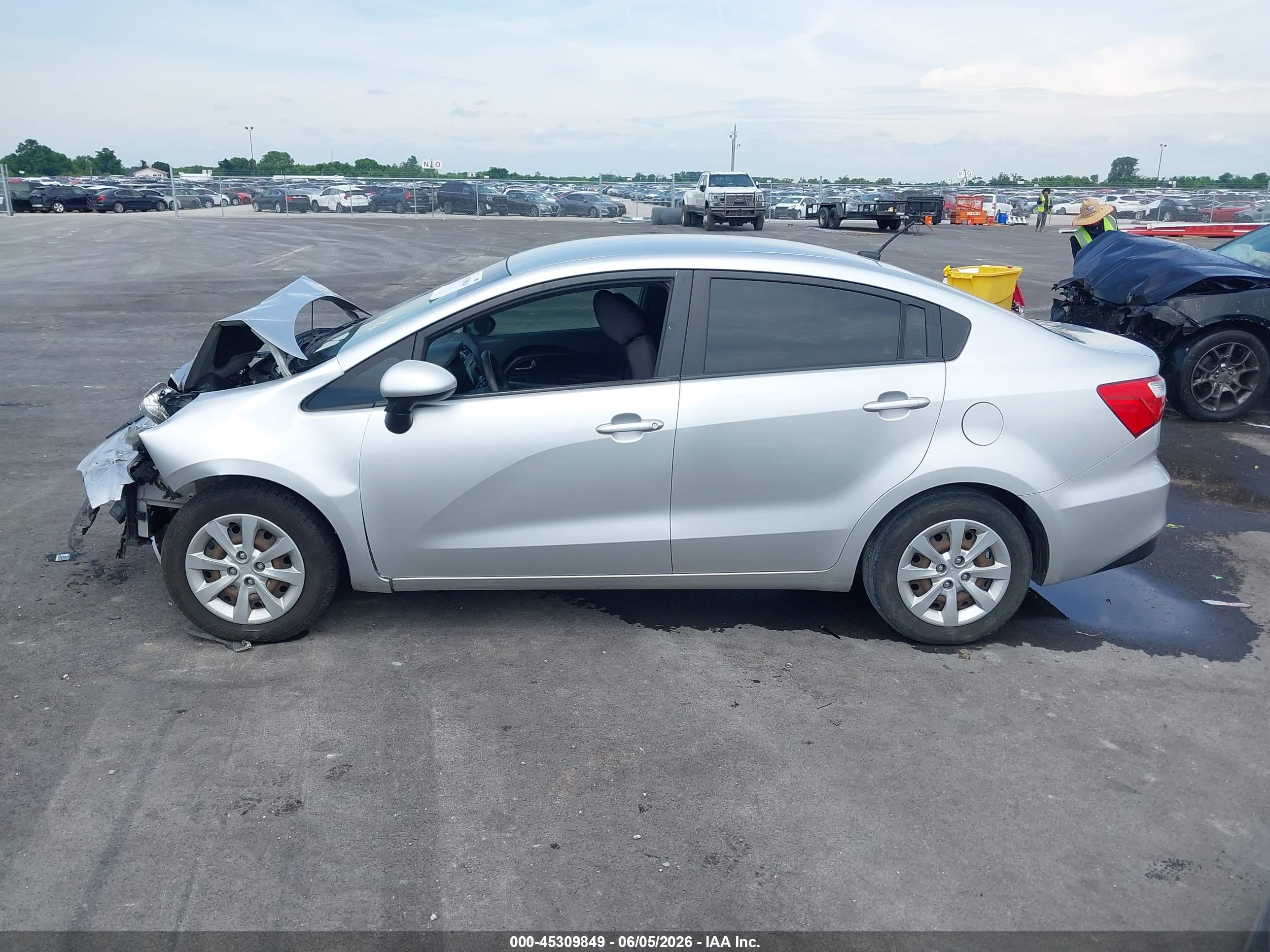 2016 KIA RIO LX