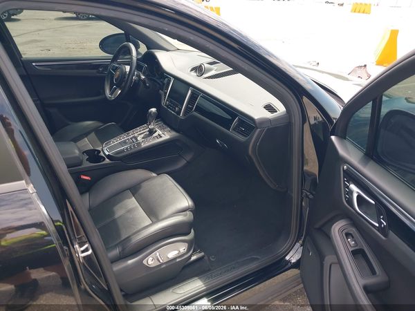 2018 PORSCHE MACAN SPORT EDITION
