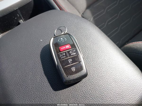 2025 TOYOTA RAV4 PLUG-IN HYBRID SE