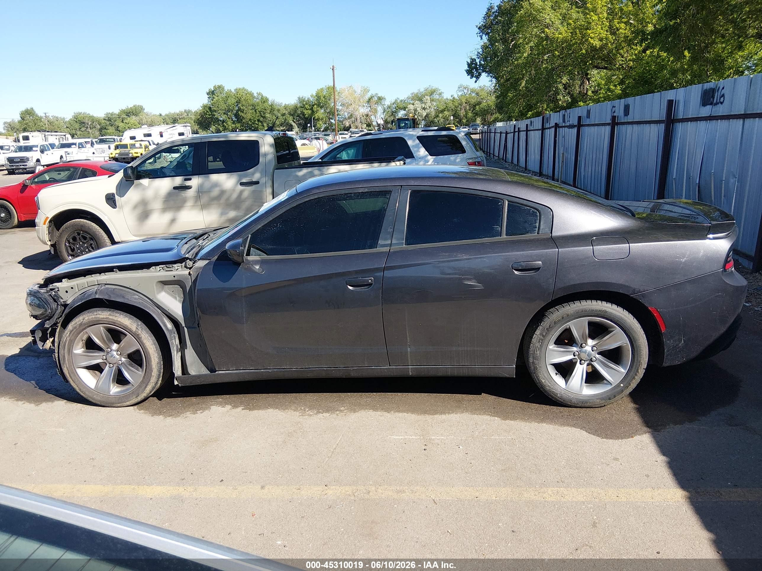2016 DODGE CHARGER SE