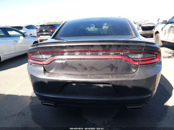 2016 DODGE CHARGER SE