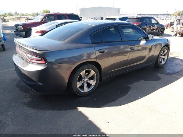 2016 DODGE CHARGER SE