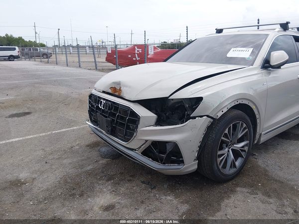 2021 AUDI Q8