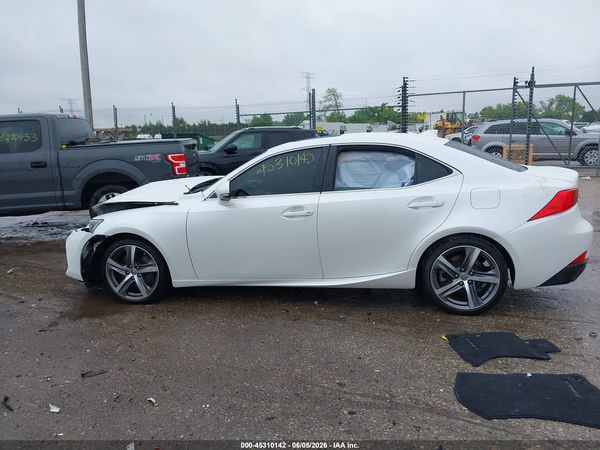 2019 LEXUS IS 300