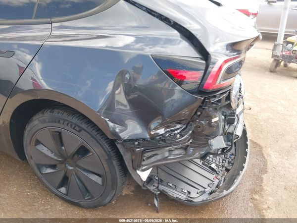 2025 TESLA MODEL 3