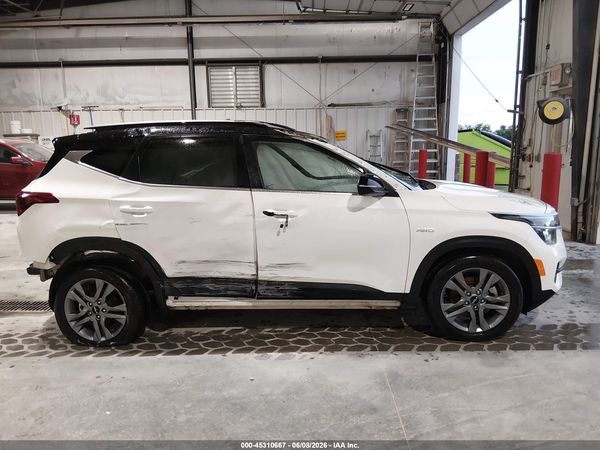 2022 KIA SELTOS S