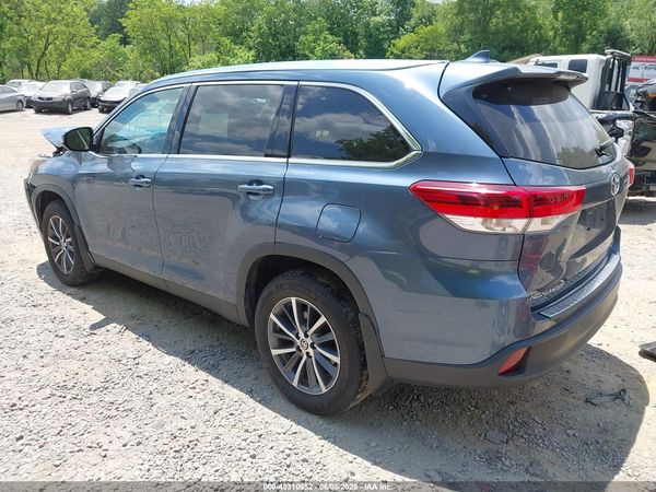 2019 TOYOTA HIGHLANDER XLE
