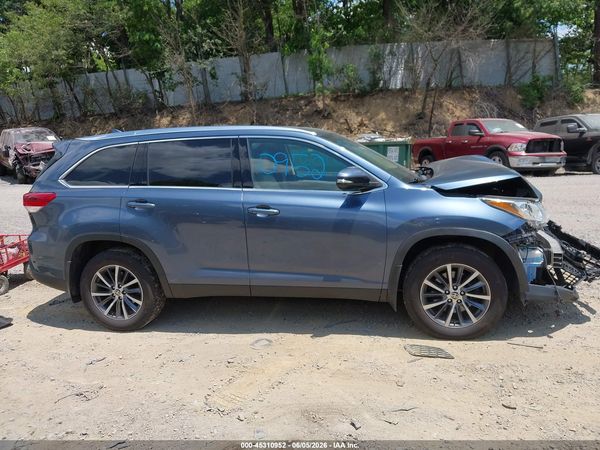 2019 TOYOTA HIGHLANDER XLE