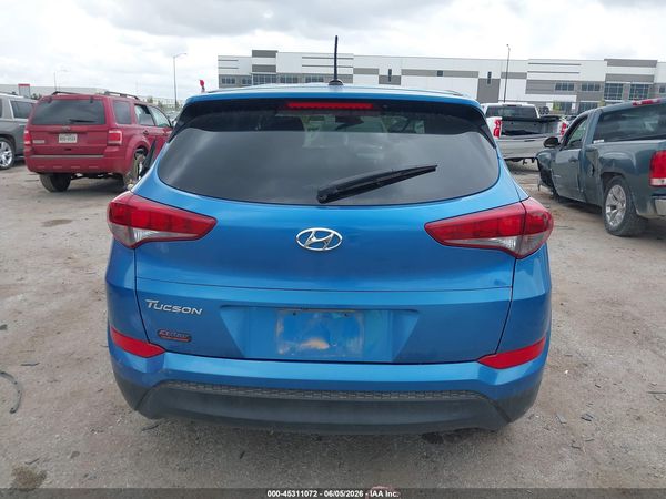 2017 HYUNDAI TUCSON SE