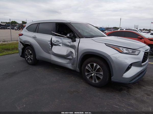 2020 TOYOTA HIGHLANDER XLE