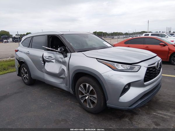 2020 TOYOTA HIGHLANDER XLE