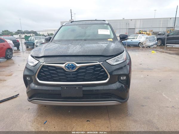 2021 TOYOTA HIGHLANDER HYBRID PLATINUM