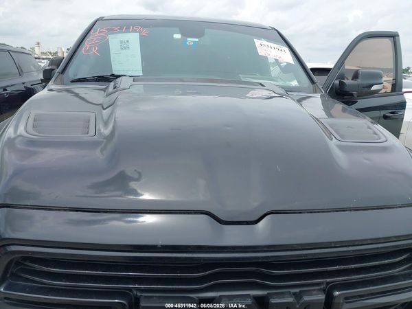 2019 RAM 1500 LARAMIE  4X2 5'7 BOX