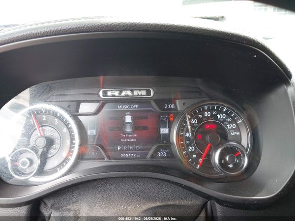 2019 RAM 1500 LARAMIE  4X2 5'7 BOX