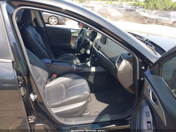 2017 MAZDA MAZDA3 TOURING