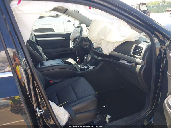 2016 TOYOTA HIGHLANDER LE PLUS V6