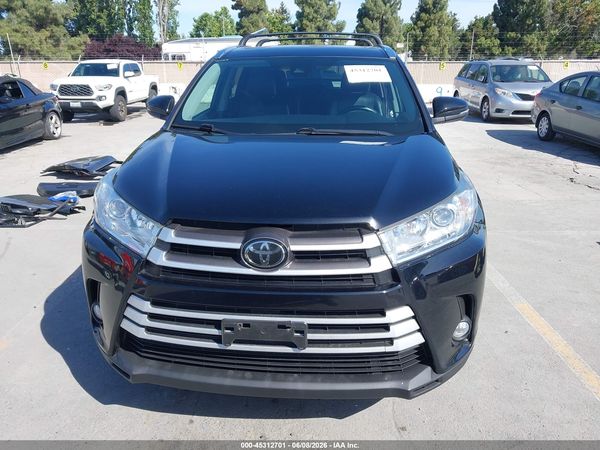 2019 TOYOTA HIGHLANDER XLE