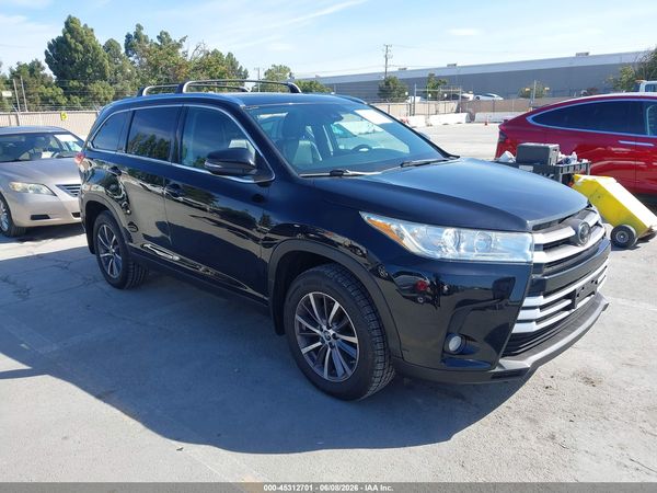 2019 TOYOTA HIGHLANDER XLE