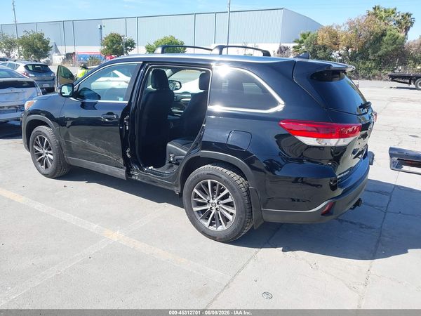 2019 TOYOTA HIGHLANDER XLE
