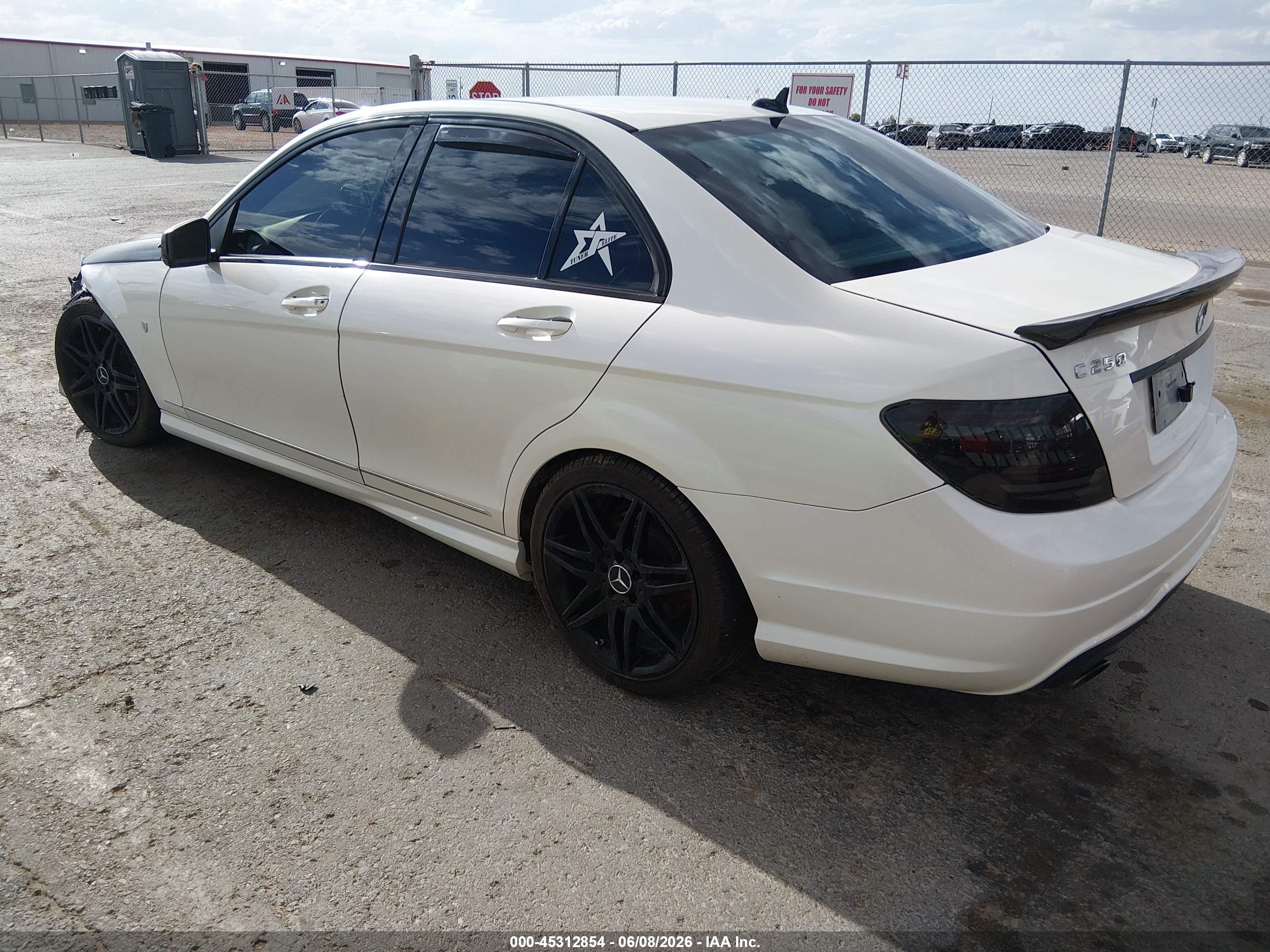2013 MERCEDES-BENZ C 250 SPORT