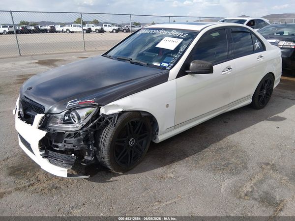 2013 MERCEDES-BENZ C 250 SPORT
