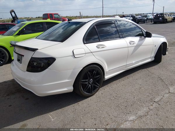 2013 MERCEDES-BENZ C 250 SPORT