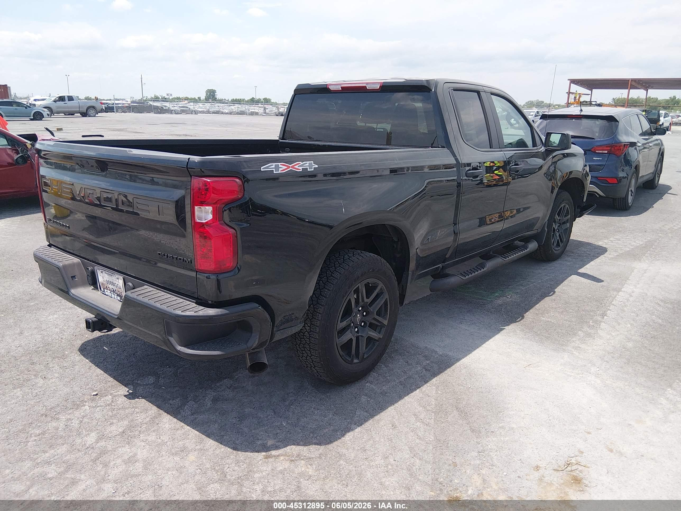 2026 CHEVROLET SILVERADO 1500 4WD  STANDARD BED CUSTOM — I2