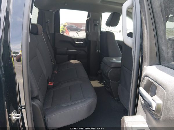 2026 CHEVROLET SILVERADO 1500 4WD  STANDARD BED CUSTOM — I8