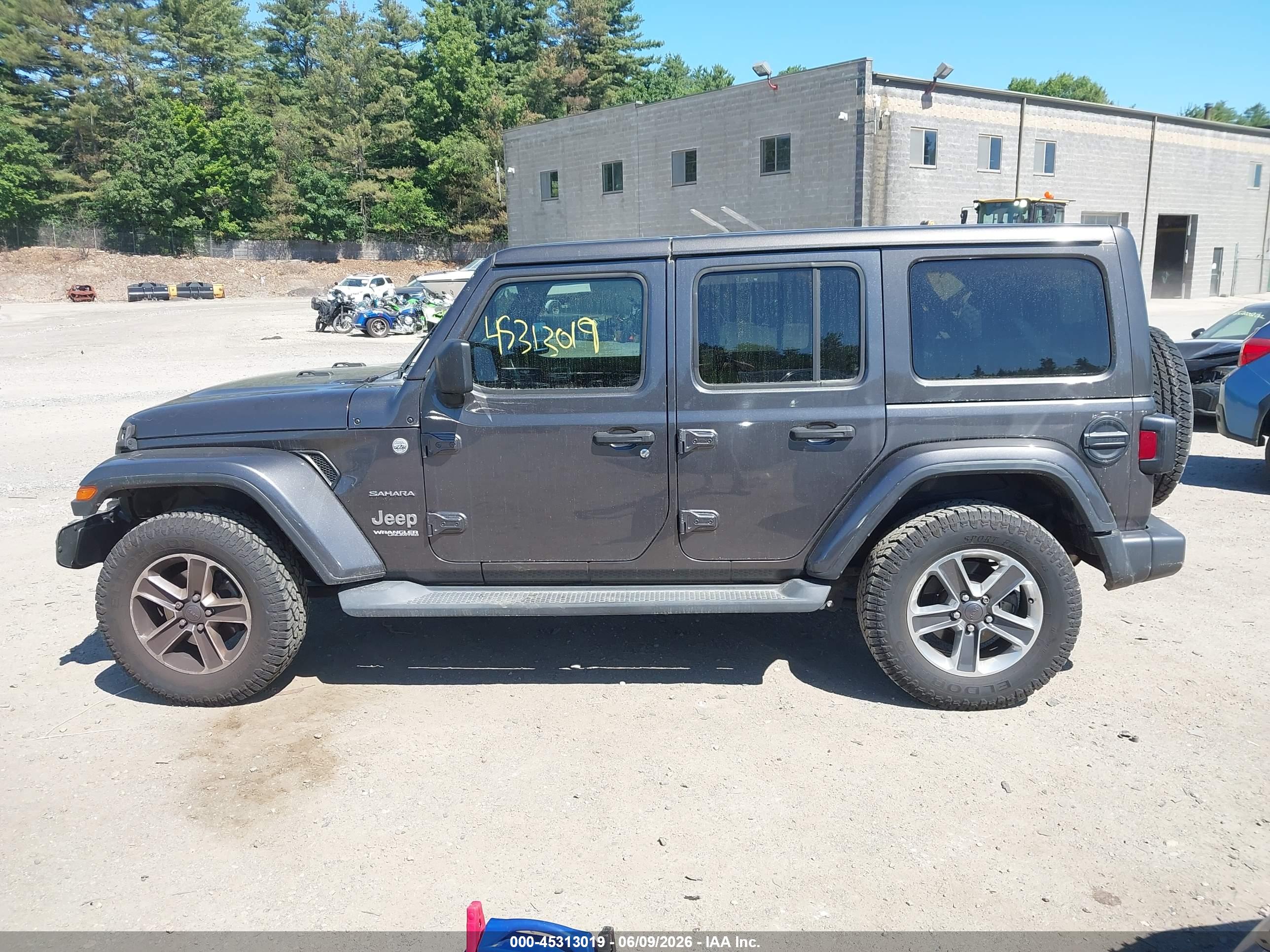 2018 JEEP WRANGLER UNLIMITED SAHARA 4X4