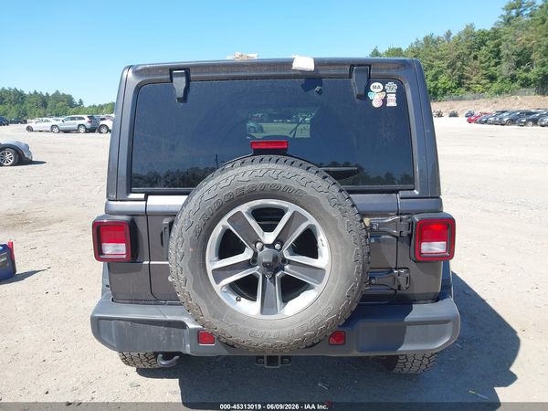 2018 JEEP WRANGLER UNLIMITED SAHARA 4X4