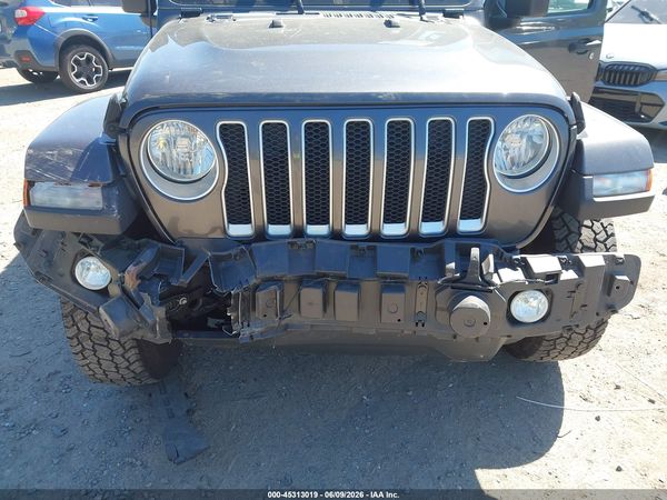 2018 JEEP WRANGLER UNLIMITED SAHARA 4X4
