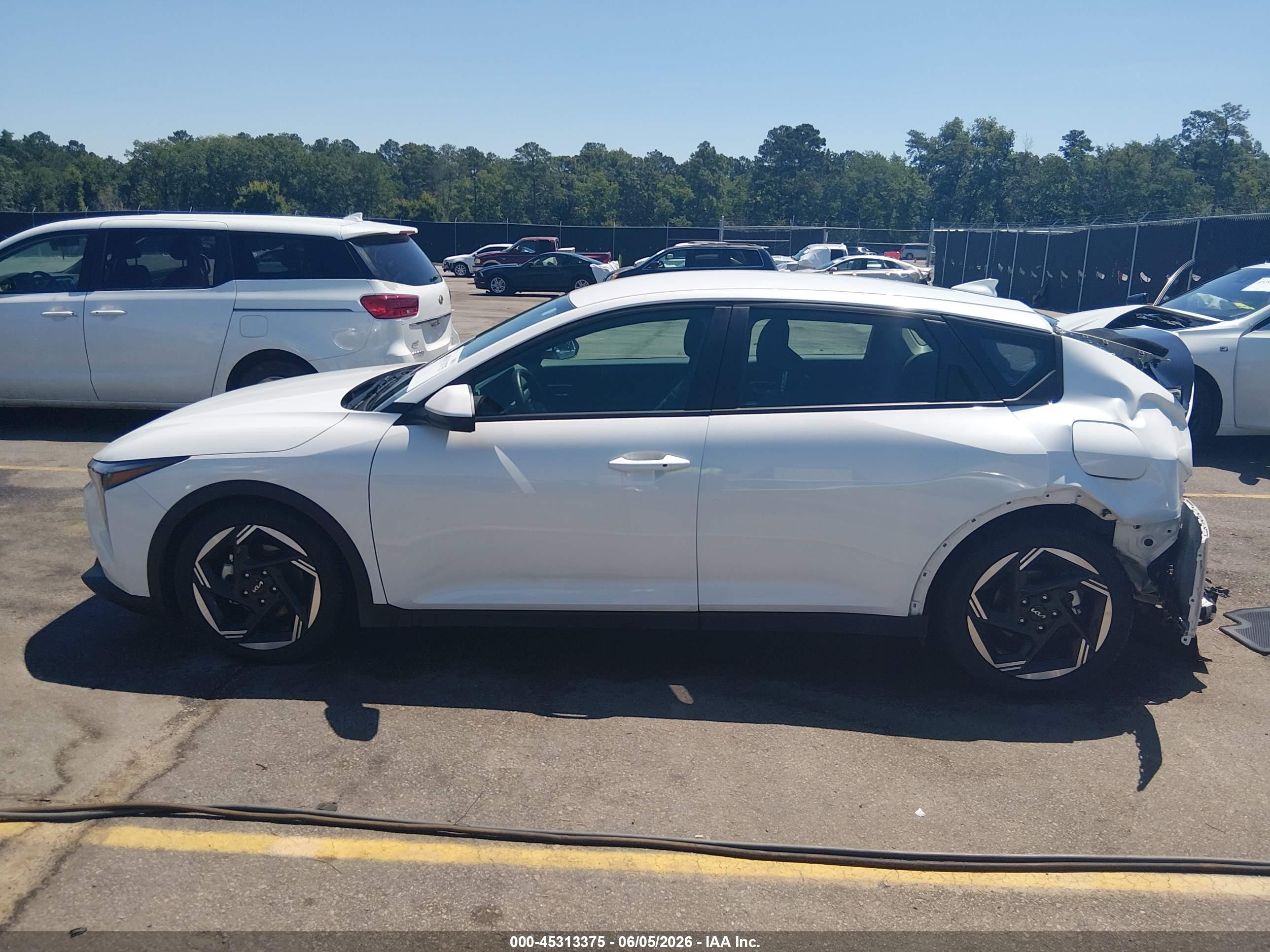 2025 KIA K4 EX