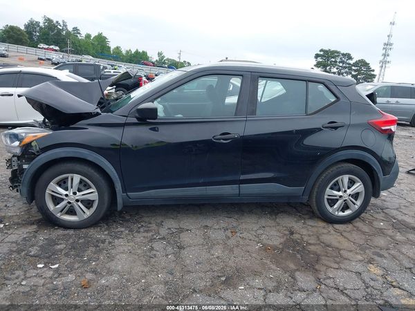 2019 NISSAN KICKS S