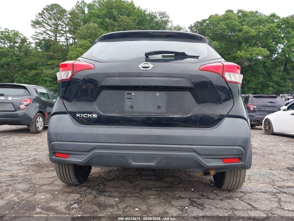 2019 NISSAN KICKS S