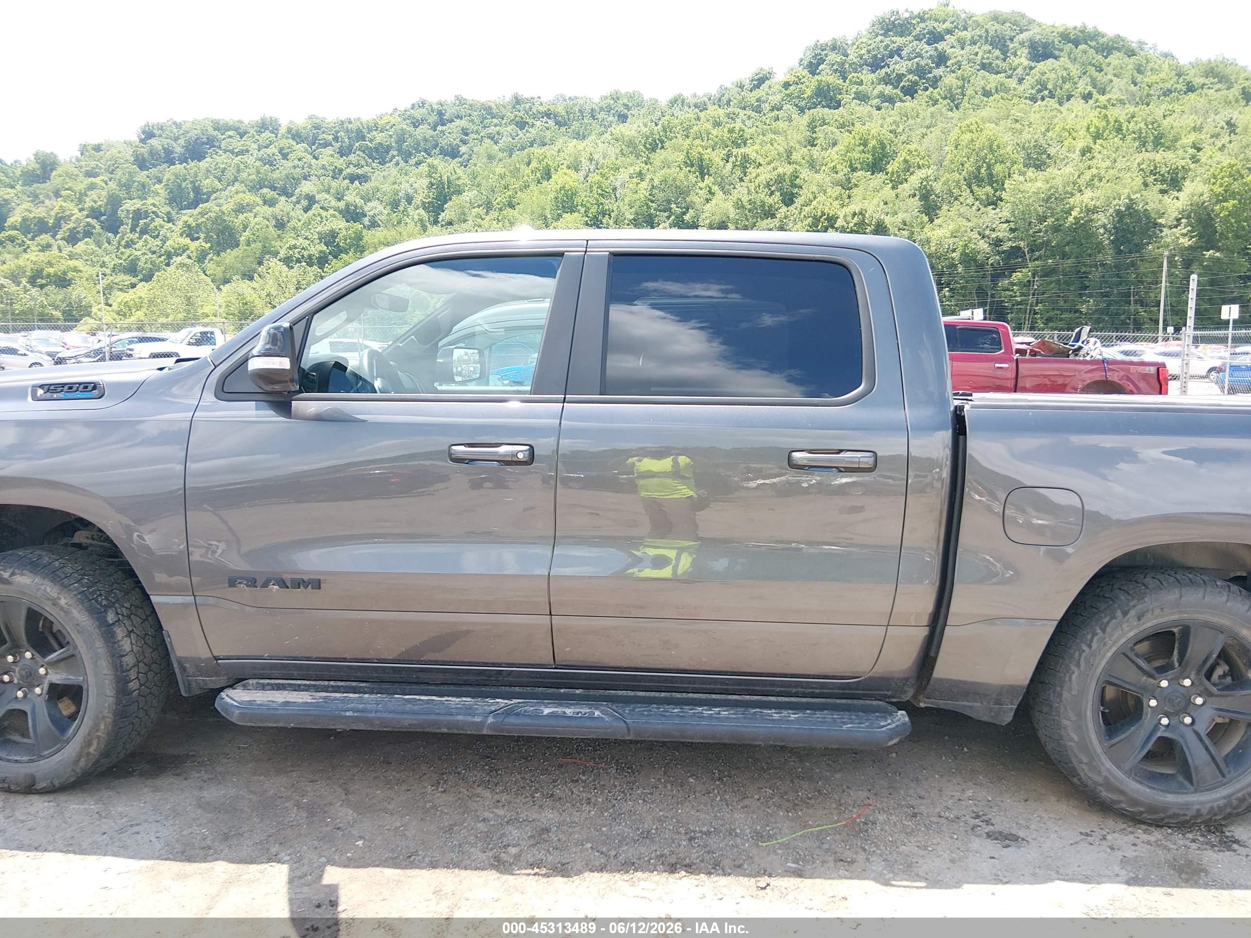 2022 RAM 1500 BIG HORN  4X4 5'7 BOX