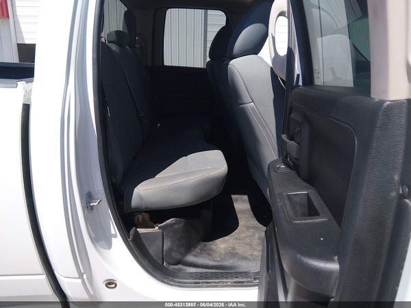 2017 RAM 1500 ST QUAD CAB 4X4