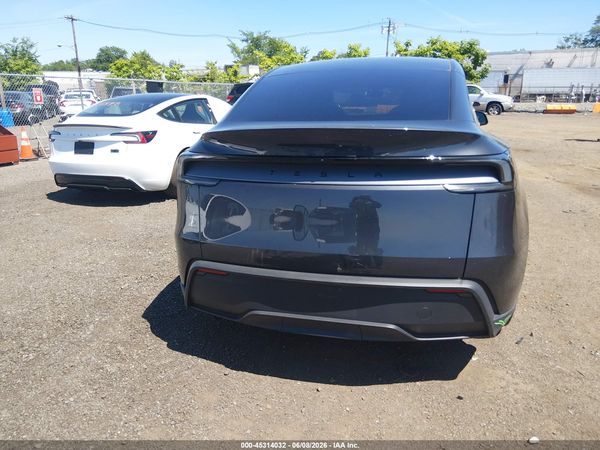 2026 TESLA MODEL Y
