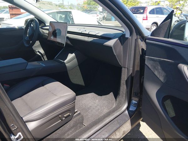 2026 TESLA MODEL Y
