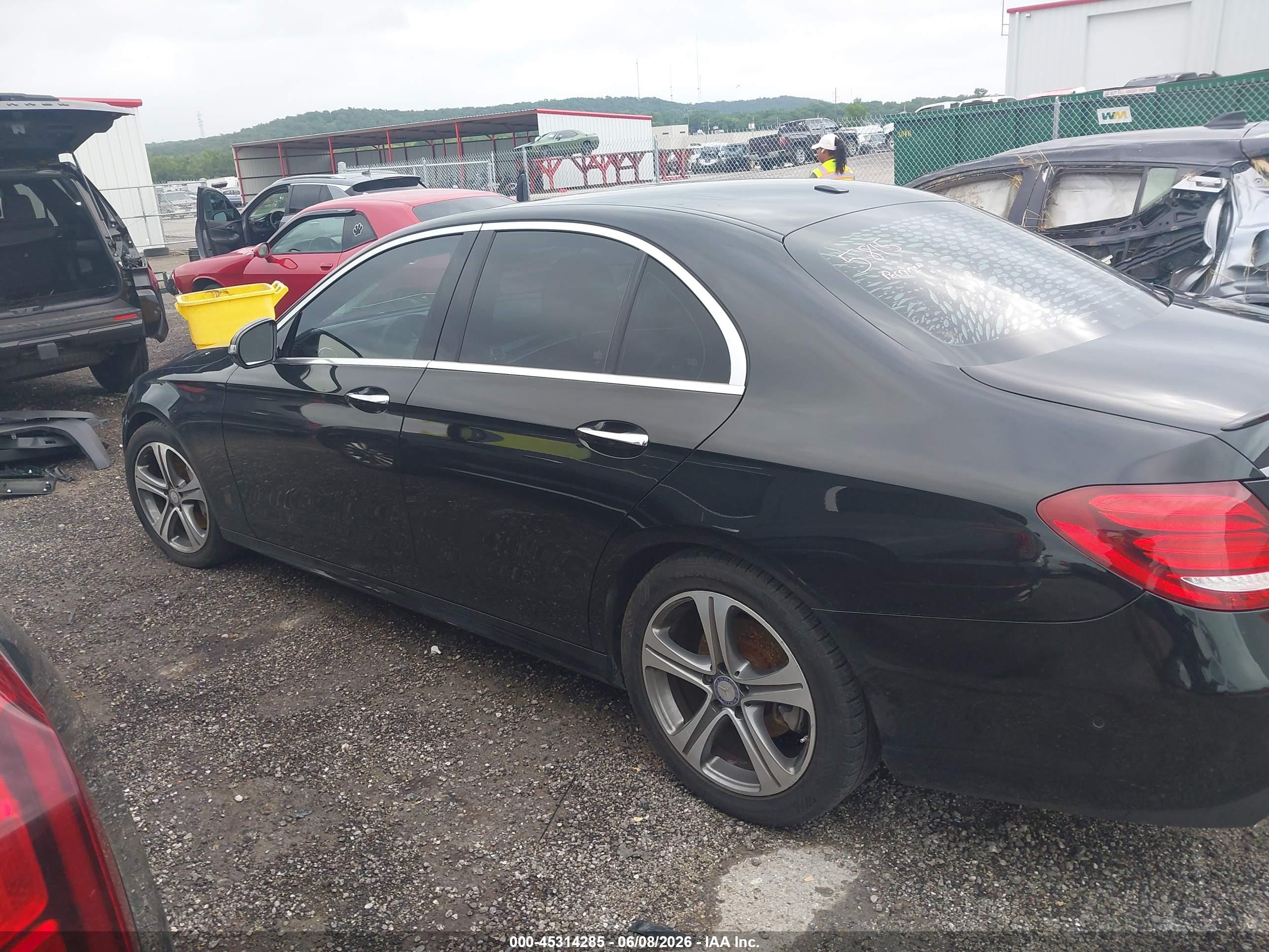 2017 MERCEDES-BENZ E 300 E300