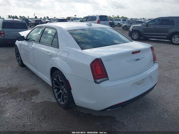 2015 CHRYSLER 300 300S — I3