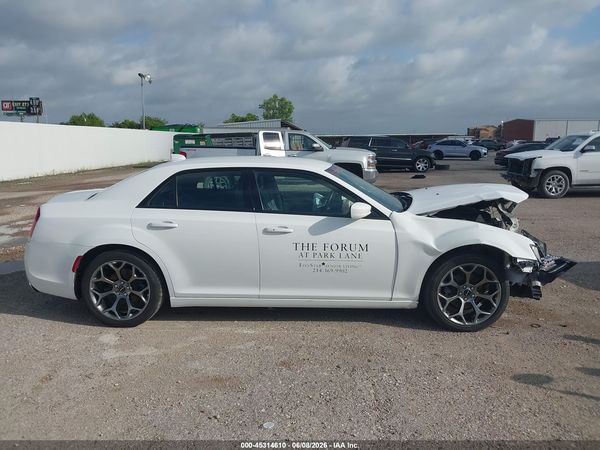 2015 CHRYSLER 300 300S — I116